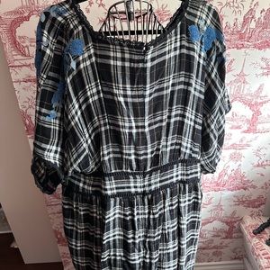 Black plaid embroidered tunic